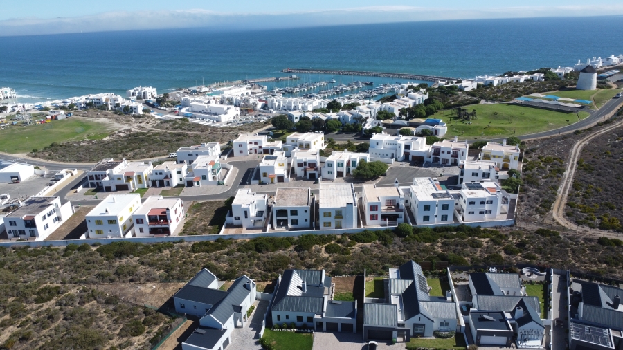 5 Bedroom Property for Sale in Mykonos Western Cape